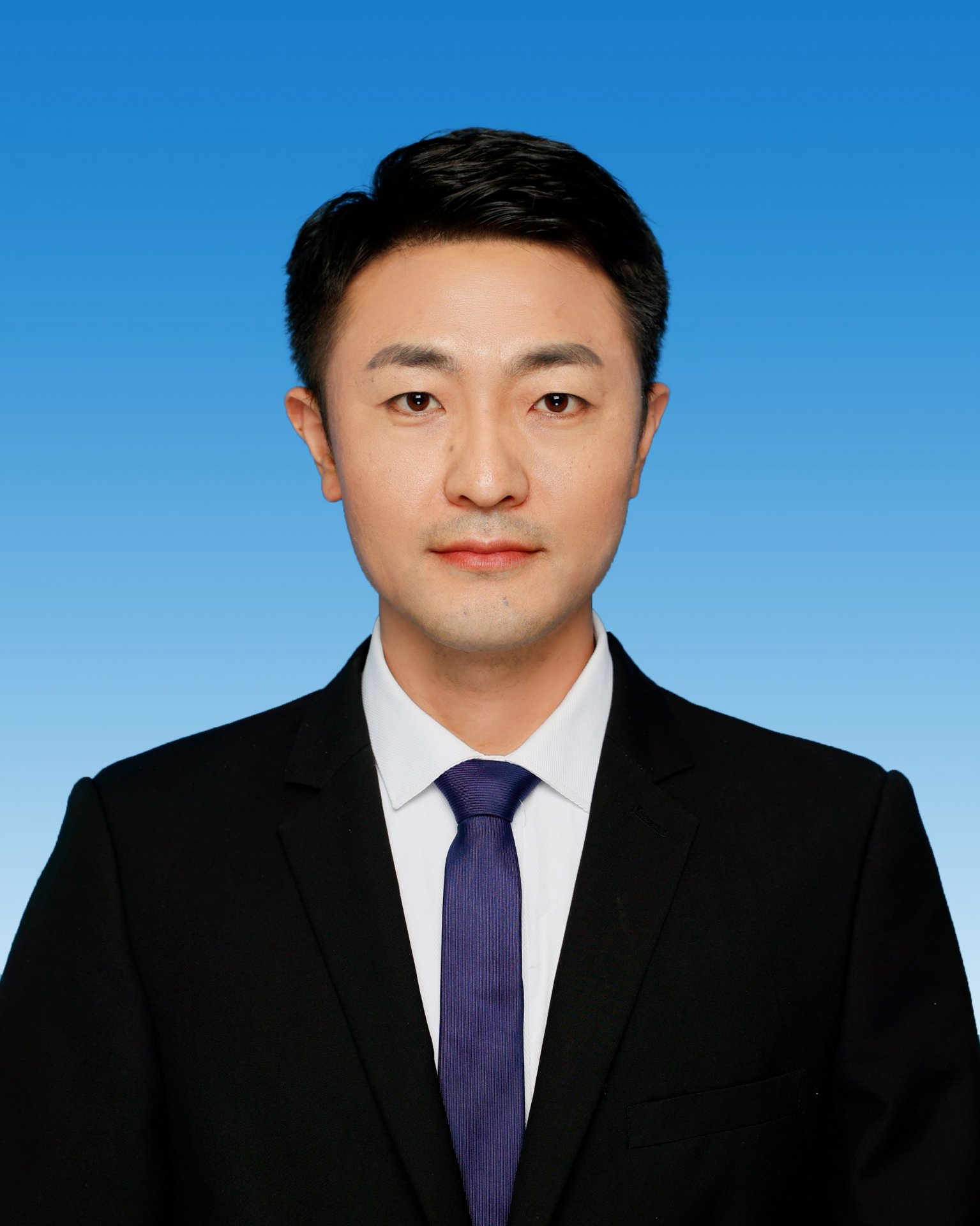 何希宏